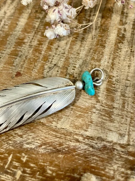 Vintage Sterling Silver HJ Chavez Signed Feather Pendant with Turquoise Accent - Picture 6 of 12